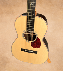 Froggy Bottom model C Dlx guitar Adirondack spruce top