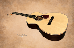 Froggy Bottom model C Dlx guitar glam shot top