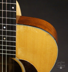 1934 Martin 000-18 guitar upper bout