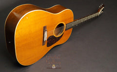 1952 Gibson J-50 guitar