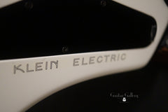Klein headless electric guitar back