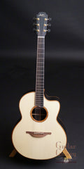 Lowden F50c with Adirondack spruce top