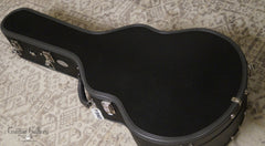 Lowden O35 Walnut guitar case