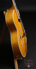 Guild Benedetto Johnny Smith Award Archtop side