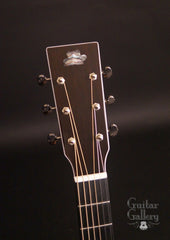 Froggy Bottom black H14 guitar headstock