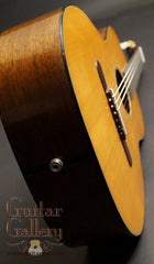 Martin 00-18C guitar tail