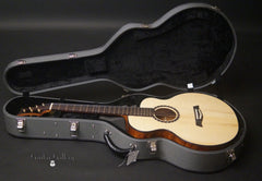 Osthoff FS 13-16 guitar inside case