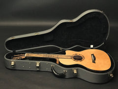 Osthoff 00-12 c guitar inside case