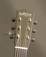 Santa Cruz Guitar: Used Fiddleback Mahogany OM