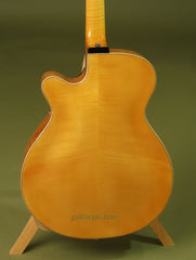 Hewett Guitar: Blonde Archtop