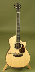 Larrivee Guitar: Used Indian Rosewood OMV-10 with pickup