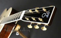 Santa Cruz 000-12 fret guitar headstock
