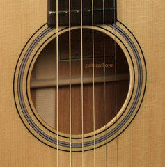 Tony Vines 0-18 Reproduction Guitar