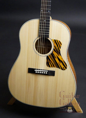 Square Deal Guitars at Guitar Gallery