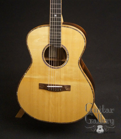 McCollum Guitars at Guitar Gallery