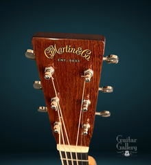 Martin D-28 Authentic 1937 Guitar headstock