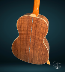 Froggy Bottom H-12 guitar figured walnut back
