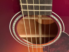 Froggy Bottom A12 Dlx Sunburst Mahogany guitar with abalone rosette