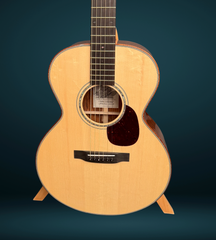 Froggy Bottom M dlx Guatemalan rosewood guitar with German spruce Bearclaw figured top