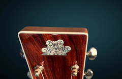Froggy Bottom M dlx Guatemalan rosewood guitar with Glenn Carson engraved mother-of-pearl logo