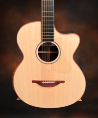 Lowden Baritone 35c with Sitka Spruce top