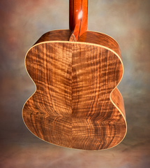 Lowden O23x custom Walnut guitar back