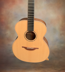 Lowden O35 guitar #25507 with Sitka Spruce top