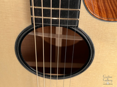 Rasmussen R-13c Torrefied Maple guitar rosette
