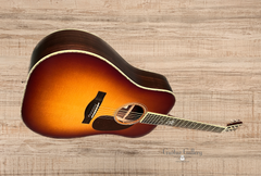 Santa Cruz Custom D-42 guitar sunburst top