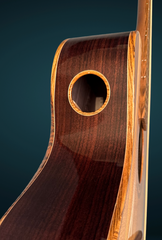 Stehr Auditorium guitar with bound side sound port