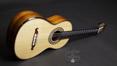 Maingard Romantica Classical guitar glam shot