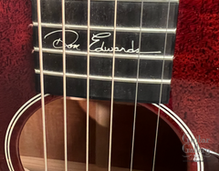 Santa Cruz 00-DE Limited Edition guitar rosette