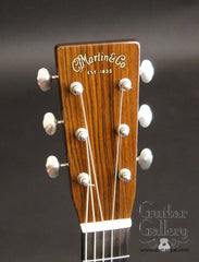 Martin 000-28ECB Sunburst guitar headstock