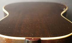 1943 Gibson LG-2 guitar