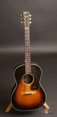 1943 Gibson LG-2 guitar