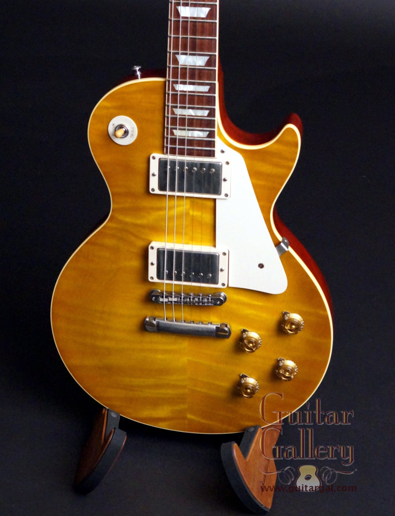 Gibson '59 reissue Les Paul electric guitar
