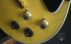 Gibson custom '68 Les Paul electric guitar controls