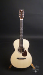 Froggy Bottom A-12 guitar at Guitar Gallery