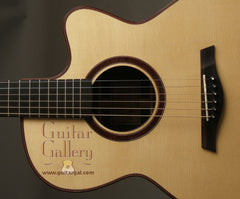 Beneteau Guitar: Used Macassar Ebony M