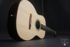 Branzell 000-12 guitar glam shot