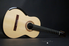 Greenfield C1 classical guitar glam shot