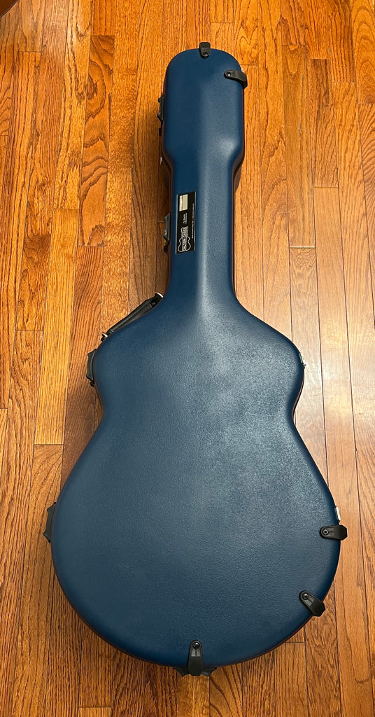 Calton case for Gibson J-45 guitar