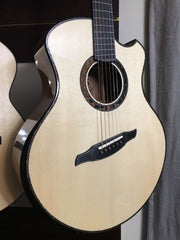 Doerr Guitar at Guitar Gallery