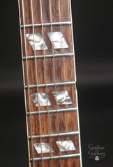 Gibson ES-175D archtop fretboard