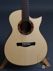 Gerber Guitar: RL15 (SJ) Cutaway