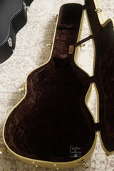 Huss & Dalton TOM-R Custom guitar case interior