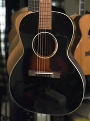 Vintage Gibson L-00 guitar