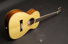 Brondel C-3 guitar glam shot