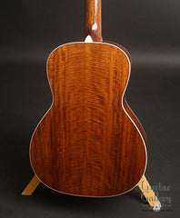 Bourgeois Custom L-DBO guitar figured Mahogany back