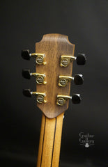 Lowden O35 Walnut guitar Lowden branded tuners